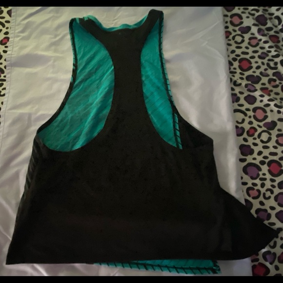 Work out tank - Picture 2 of 3